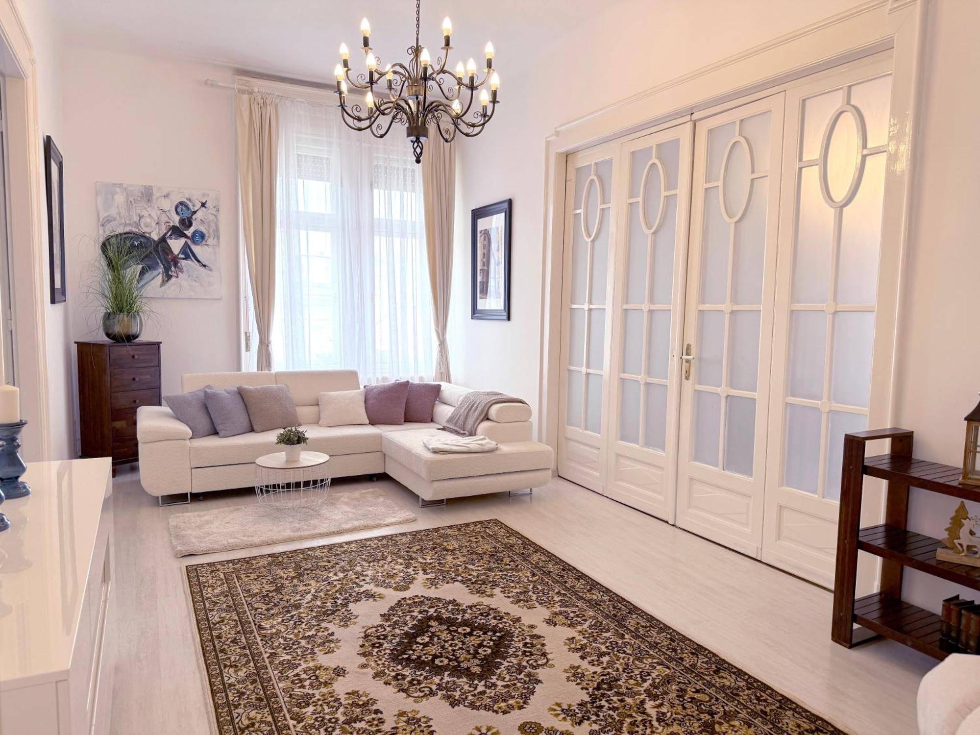 Elegant 125M2 Apartment In Center Of Budapest Exterior photo